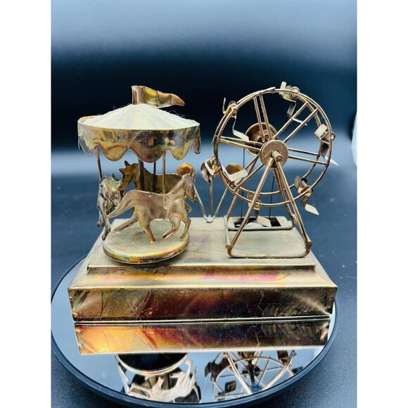 Vintage Copper Merry Go Round Music Box With Ferris Wheel 'Small World". - Picture 4 of 5